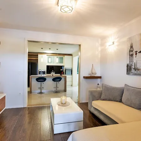 Apartment Rafael *