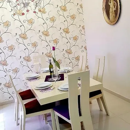 Apartment Rafael